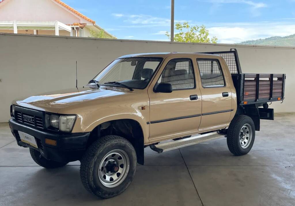 Toyota HILUX 2.4 D 4×4 C/DUPLA